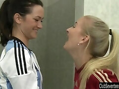 Teen lesbians fuck in shower