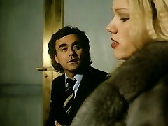 cudowna i zmysłowa francuska blondynka z jej dojrzałym kochankiem