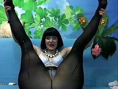 Rather flexible brief haired brunette mature slut enjoyed her fisting