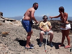 Hot blooded guy Pablo Ferrari pounds pretty babe Alexis Virgin on the beach
