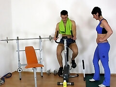 Whorish Milf Romana E gets fucked by her personal trainer in the gym