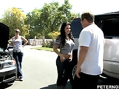 Adorable Aletta Ocean getting her pussy plowed in the backseat