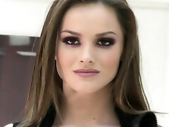 Secretary eating cum