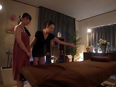 2 Hot Japanse Babe Rubdown Lesbian Yummm