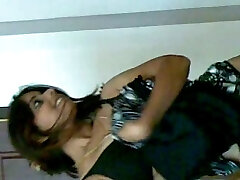 Axis Bank Staff Deep-throats and Bonks with her Premium Customer