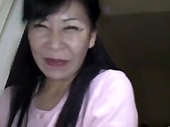 49yr old Grandma Maki Shikano receives Creamed (Uncensored)
