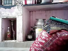 Indian house wife big black boobs