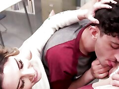 время для взрослых - рэйчел кавалли наказывает непослушных студентов, шанель кэмрин и ник дрочат с помощью wild 3way!