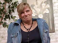 Sabine is all alone at home and makes it in front of her neighbor