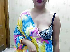 Indian stepmama indian girl fucking hindi audio videos Bhatiji tried to flirt with stepmama ji mistakenly chachi were at home full HD hindi sex