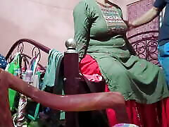 My ex-lover Landlord&039;s married stepdaughter secretly came at midnight - to know how I am
