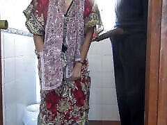 کرد ترکی, مادر دوست داشتنی بمکد اولین بزرگ سیاه و سفید دیک در طول ناهار خود را