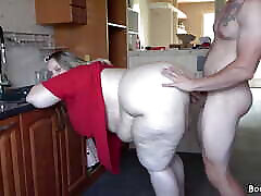 Horny husband fucked his chubby in the kitchen