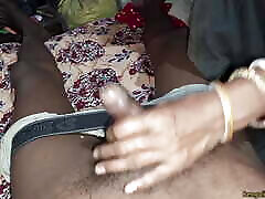 Bengali aunty bahut chut faila kar di