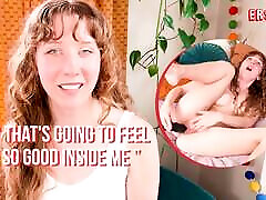 Ersties - US babe Margo A. uses big dildo to squirt
