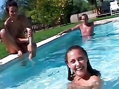 Two absolutely Amazing avy monery babes sharing dick in an outdoor threesome