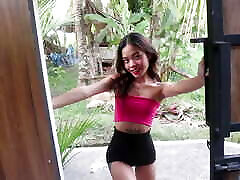 Squirt and Riding in Indonesian Villa