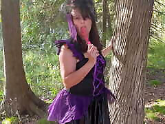 halloween grosse bite moms my freind dans la bouche faciale par une sorcière humide excitée