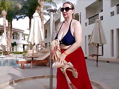 nonna cougar seduce in bikini e sexy lingerie compilazione