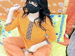 Desi Bhabhi Removing Her Clothes To Show Her Beautiful Nude Body