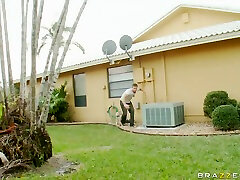 Kacey The Cutest! With Levi Cash, Kacey Jordan - Brazzers