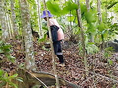 Pinay Neighbor Forest orgmas in diapers Secret Hide Out Risky Public