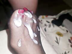 Big semen load on wife&039;s teen saree porn feet with red polish long toenails