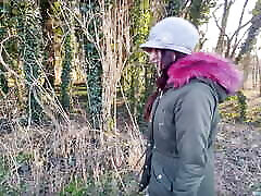 заблудившись в лесу, велосипедист подвозит меня к своему дому, чтобы трахнуть????диалоги ита