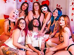My boyfriend doesn&039;t know who to choose among 7 girls - Reverse Gangbang Orgy Française