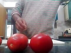 maid cook nhi now live handjob oyu