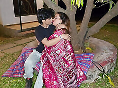 Boyfriend and girlfriend fucked in the garden at night