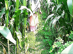 Bhabhi sex with devar karim yaniyo Full real hot indian Desi Bhabhi Frist time Jungle me magal