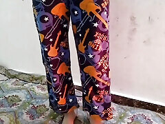 Teen age college girl ko paise dekar jabar dasti pela