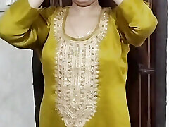 Muslim girlfriend ko paise dekar hotel me jabar dasti pela