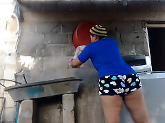 I show my big ass to my perverted neighbor because he loves my ass so much