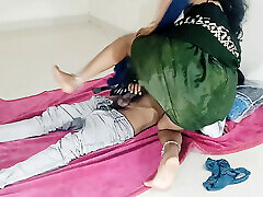 Deshi local village girl chudai video lucky delevery boy indan xxx video