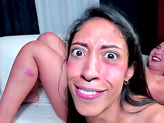 She Screams From Fingering Orgasm She Screams From Fingering Orgasm