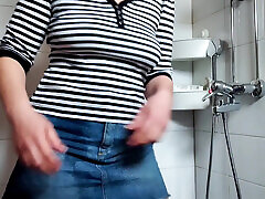 Masturbating hairy pussy in hot shower Masturbating hairy pussy in hot shower