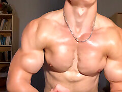 Oiled Muscle God Pumps Up Huge and Sweaty for Worship