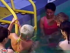 Tabu Film Classic: Bathing Fun