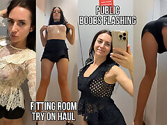Tops Try on in a Locker Room, Big Boobs Flashing