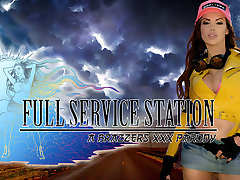 Nikki Benz & Sean Lawless in Full Service Station: A xxx mprosta Parody - Brazzers