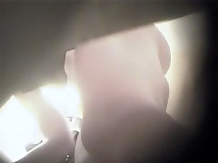 Passionnant vue de lamateur dans les vestiaires seins