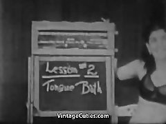 sesso insegnante sexo con noemi di una donna 1940 vintage