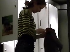 Hidden cam mom accidentally shows room