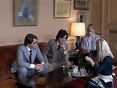 Alpha glasstable dildo - French porn - Full Movie - Les Bons Coups 1979