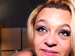 swinger creo couple threesome triangle