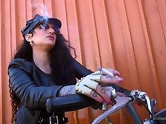 Alrik Angel Arabelle Raphael in Angelic Little Nerd Meets His Devilish Destiny - DivineBitches