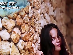 Chrissy Teigen Sexy cyber wank not to cum
