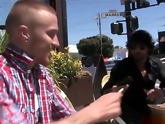 Muscle jock oral sex with cumshot